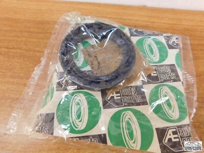 Масляное уплотнение задней оси для Volvo 142 144 145 ранние ВНЕШНИЕ ссылка. 942132 1967-1969 - Изображение 1 из 4