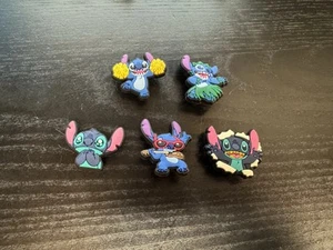 Charms scarpe Lilo e Stitch Croc mega valore pacchetto 5 pezzi accessori zoccoli bambini - Foto 1 di 2