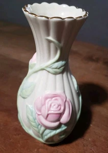VINTAGE Lenox 'Sentimental Rose' Bud Vase Embossed Pink Roses Green Vines Gold - Picture 1 of 5