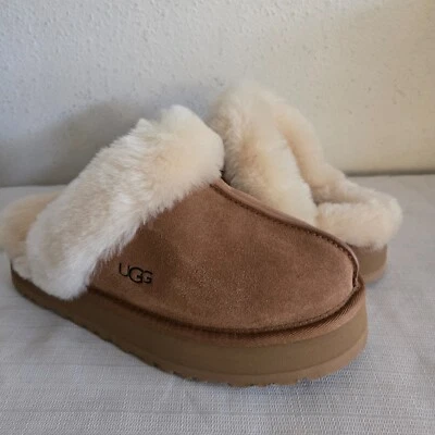 DEFECT WOMENS 7 CHESTNUT UGG DISQUETTE SUEDE SHEEPSKIN SHOES SLIPPERS 1122550 - Image 1 of 4
