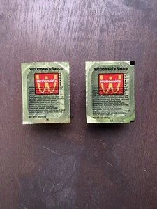 2 2x WcDonalds McDonald's McDonalds Anime japanische Chilisauce versiegelt ungeöffnet - Bild 1 von 2