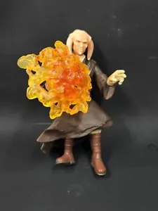 Star Wars Saesee Tiin 2002 SAGA Serie Figur mit orangefarbenem Force Zubehör - Bild 1 von 2