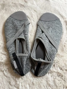 Fitkicks Active Footwear Shoes ~ Size Large ( 8.5 To 9.5 ) Women Gray No Box New - Picture 1 of 5
