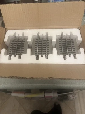 Lionel 6-16835 O-48 1/4 Curved FasTrack Section Single Track - Sold Individually - Image 1 of 3