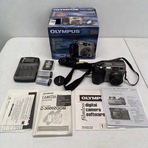 Olympus CAMEDIA C-3000Zoom 3.3MP Digital Camera With Accessories - Tested /works - Picture 1 of 20