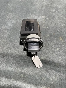 VW PASSAT Variant B6 Zündschloss mit Schlüssel 3C0905843Q 2.0D 100kw 2010 - Bild 1 von 3