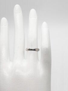 Estate $1500 4mm Platinum Wedding Band Ring