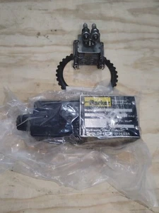 Parker D3W1BVJW14 Directional Control Valve =New/Lightly Used= - Picture 1 of 6