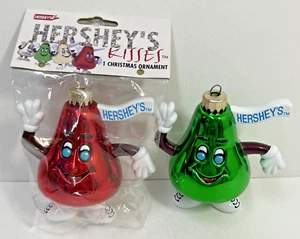 Juego de 2 adornos de vidrio Hershey's Kisses 1998 - rojo y verde Hershey Kisses - Imagen 1 de 11
