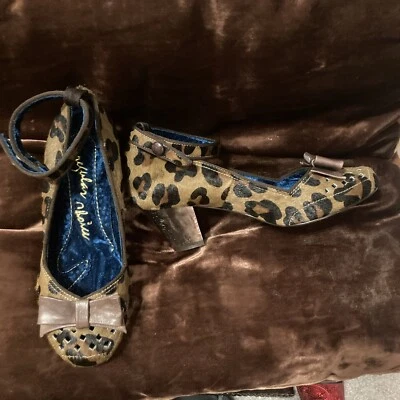 Irregular Choice Cheeta Mary Jane 风格懒人高跟鞋 US 7 欧元 38 — 第 1/4 张图片