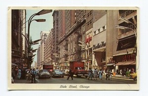 Postcard - Chicago State St and Adams Shoppers Old cars 1960s Curteichcolor card