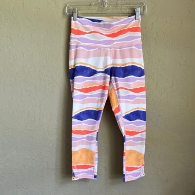 Lululemon True Self Crop Blanqueador Rayas Blanco Iris Flor Talla 6 Foto 1 de 4