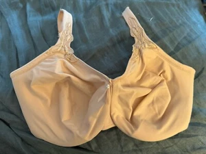 Wacoal Body Suede Underwire Bra 32DDD Beige Style 85813 - Picture 1 of 3