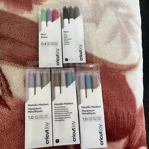 Set Of 15 Cricut Joy metallic Markers Stylo Pens 0.4mm 1mm - Picture 1 of 2