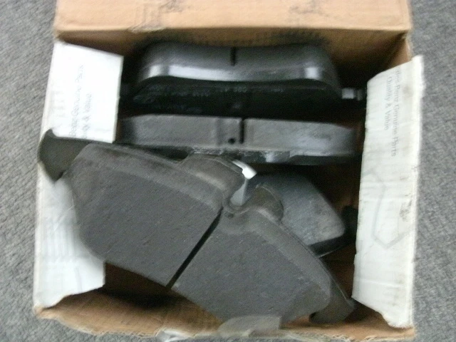 Juego de discos de freno delanteros 5103794AA para furgonetas Dodge Sprinter Foto 1 de 1