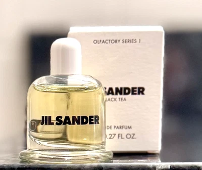 Jil Sander TÉ NEGRO Eau de Parfum 8 ml/.27 oz Travel Mini NUEVO EN CAJA *¡NUEVO LANZAMIENTO!! Foto 1 de 4