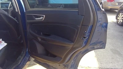 2020 Ford Edge Rear Passenger Right RH Door Trim Panel in Black Foto 1 de 4