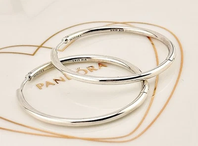 New 100% Genuine Pandora Silver Plain Large 40mm Charm Hoop Earrings 293336C00 - Image 1 of 4