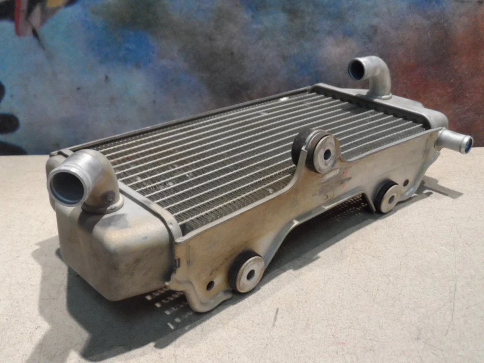 Radiador esquerdo 2012 YAMAHA YZ 250F 12 YZ 250 YZ250F - Imagem 1 de 4