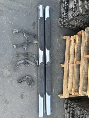 Dodge RAM 1500 2002-2008 5,7 HEMI estriberas doble cabina  Foto 1 de 4