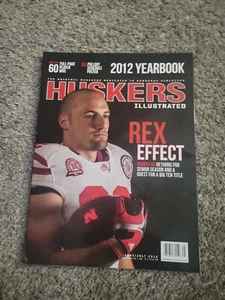 Anuario de fútbol Huskers Illustrated 2012 - Imagen 1 de 2