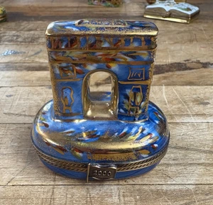 Limoges French Porcelain Millenium  Arc de Triomphe Peint Main Trinket Box - Picture 1 of 5