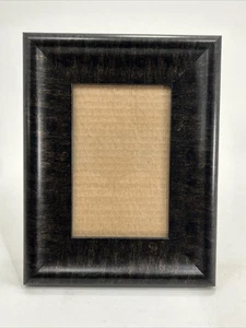 Brown Antiqued Picture Frame 4"x6" Wide Frame Wall/Free Standing Pre-Owned - Picture 1 of 6
