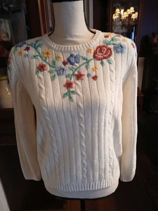 Suéter Alfred Dunner Mujer Marfil Flor/Perla Adornado Talla PS NUEVO SIN ETIQUETAS - Imagen 1 de 9