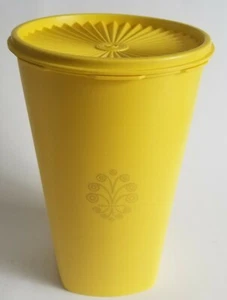 Vintage Tupperware Canister Yellow 10" Tall 1222/808 Servalier Lid Pleated  A23 - Picture 1 of 5