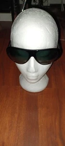 NEW OLD STOCK VINTAGE BUGEYE BLACK SUNGLASSES 1970'S 1980'S HIPPY LOOK FREE SHIP - Picture 1 of 1