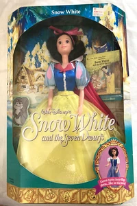 1992 Snow White And The Seven Dwarfs Disney Classic Doll Mattel 7783 NEW w/Book - Picture 1 of 6