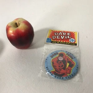 DAREDEVIL Marvel Super Heroes 1966 Club Button Pin Pinback Button World MIP - Picture 1 of 3