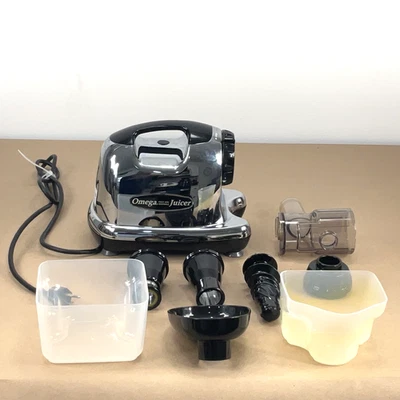 Omega Juice Extractor 8006 – Masticating Slow Juicer for Home, Nice! - Image 1 of 4