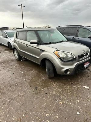 Used Air Cleaner Assembly fits: 2013 Kia Soul 2.0 Grade A - Image 1 of 4
