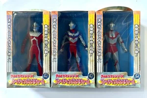 Ultraman Series Fighting Costume All 3 figures set BANPRESTO - Picture 1 of 6