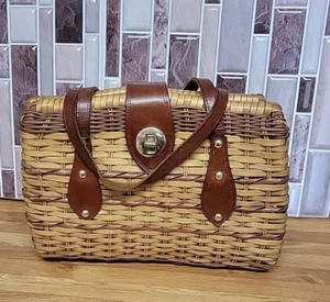 VTG Purse Bag Wicker Rattan British Hong Kong Leather Straps Turn Lock Med EUC - Picture 1 of 7