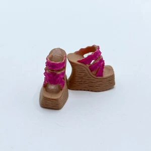 Fashionistas R6815 Muñeca Barbie Zapatos Cuñas - Imagen 1 de 5