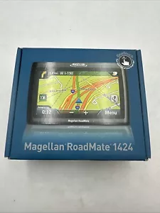 NEW Magellan RoadMate 1424 4.3-Inch Widescreen Portable GPS Navigator NEW SEALED - Picture 1 of 15