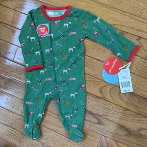 Magnetic Me Newborn Sleeper 5-8lbs Magnetic Opening Winter Holiday - Picture 1 of 6