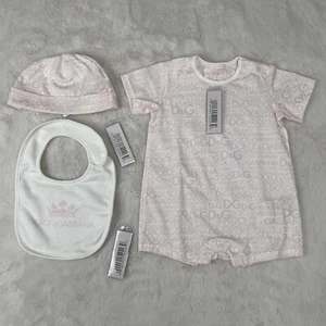 Dolce & Gabbana Baby Girl Gift Set 6-9M Pink Shirt Hat Bib New With Tags & Box - Picture 1 of 17