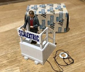 Arrancador Scalextric F/303 vintage en tribuna Goodwood EN CAJA *súper* - Imagen 1 de 6