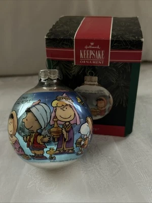 Vidrio adorno de recuerdo de sello vintage 1992 cacahuetes en caja Foto 1 de 4