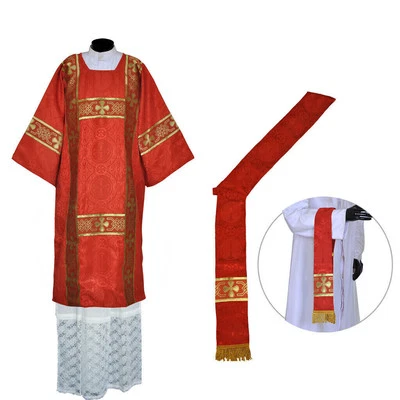 LITURGIQUES CATHOLIQUES Manipule volé vêtement dalmatique de diacre rouge, chasuble dalmatique...