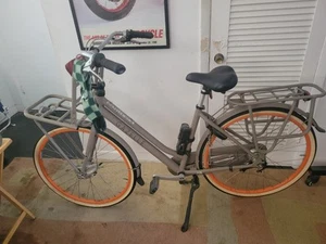 Gazelle Dutch Bicycle - Picture 1 of 5