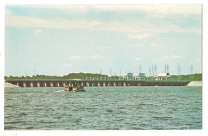 Gilbertsville KENTUCKY DAM On Tennessee River Postcard KY Boat on Water - Picture 1 of 2