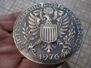 MEDAGLIA OTTONE 1976 BICENTENARIO USA OMAGGIO EMIGRANTE PORTOGHESE PATRIA ADOTTIVA - Foto 1 di 12