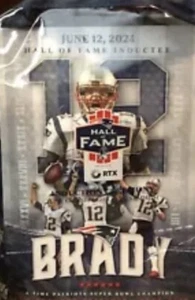 TOM BRADY HALL OF FAME INDUKTIONSTASCHE MIT SHIRT, MÜNZE, ARMBAND + 6.12.24 - Bild 1 von 1
