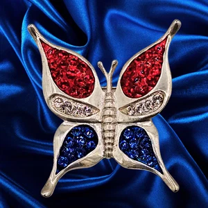 Broche mariposa de diamantes de imitación rojo blanco y azul AD 2011 - prendedor patriótico tono plateado - Imagen 1 de 7