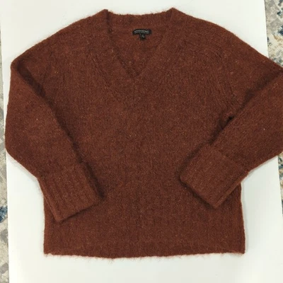 Banana Republic Italian Alpaca Yarn Rusty Brown V-Neck Sweater Women's M Luxury - Image 1 of 4