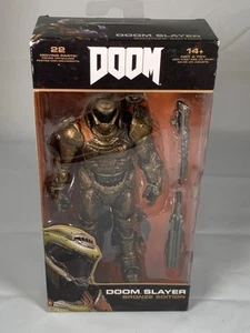 Figura de acción McFarlane Toys Doom Slayer edición bronce 7" - Imagen 1 de 8